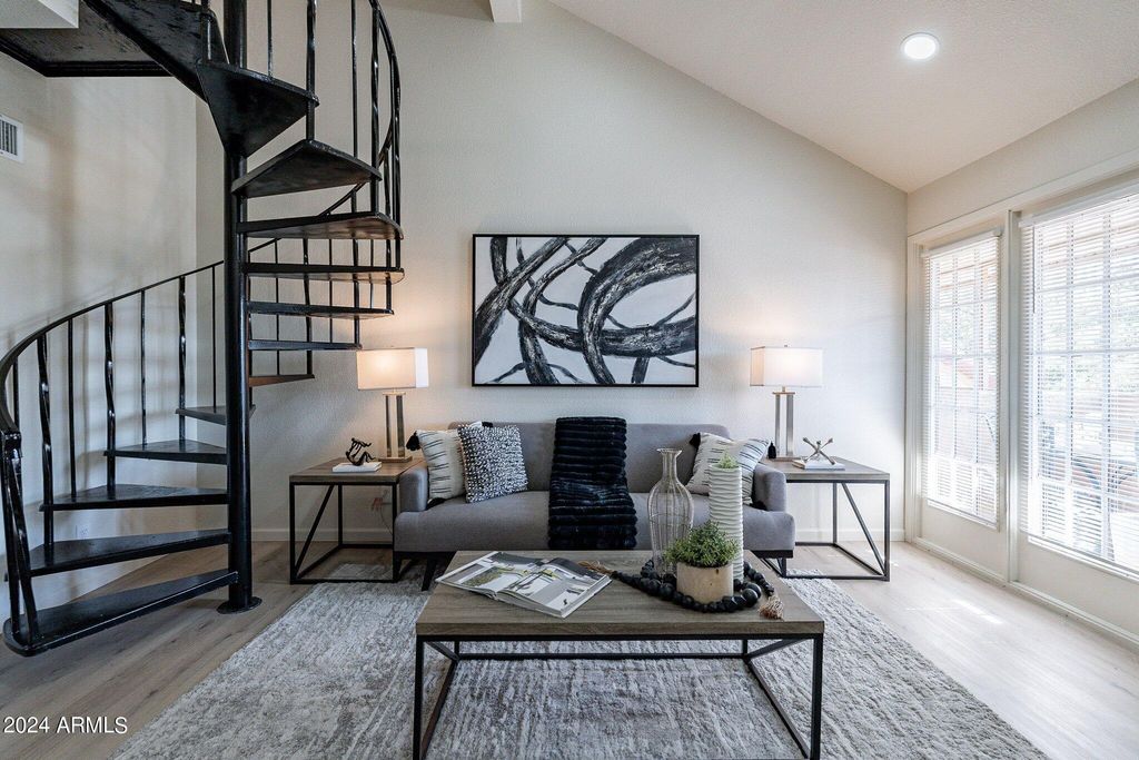 Photo of 4901 S Calle Los Cerros Drive #237, Tempe, AZ 85282 (MLS # 7002086)