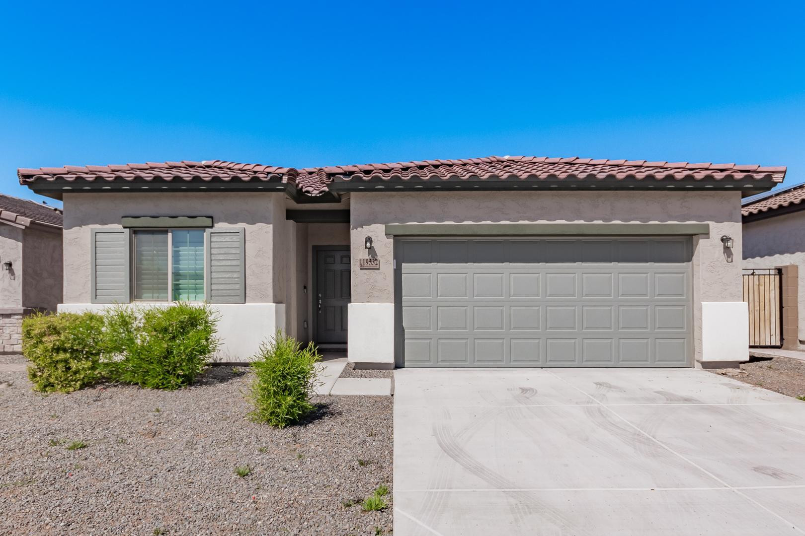 19532 N 27th Place
