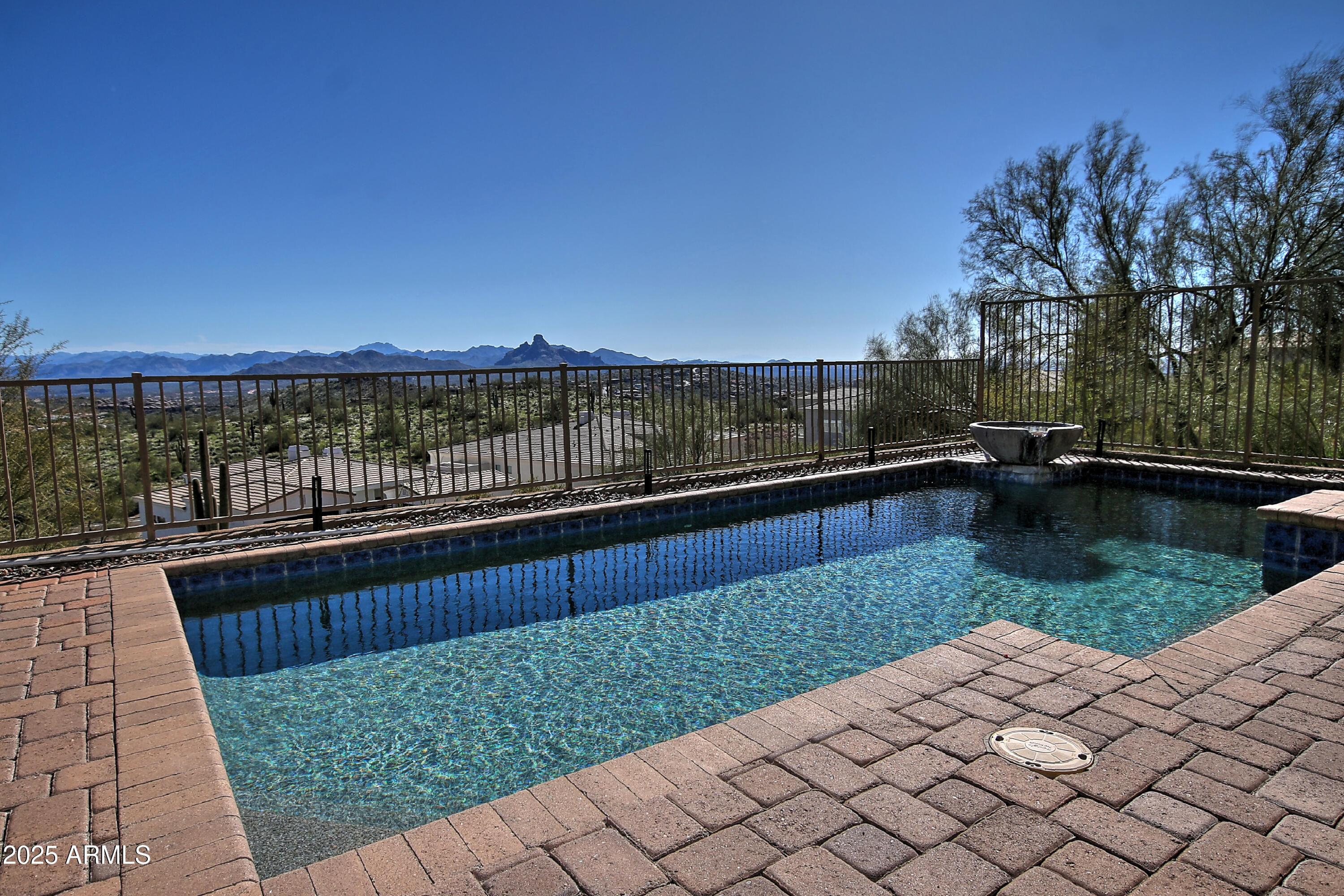 10841 N MOUNTAIN VISTA Mountain