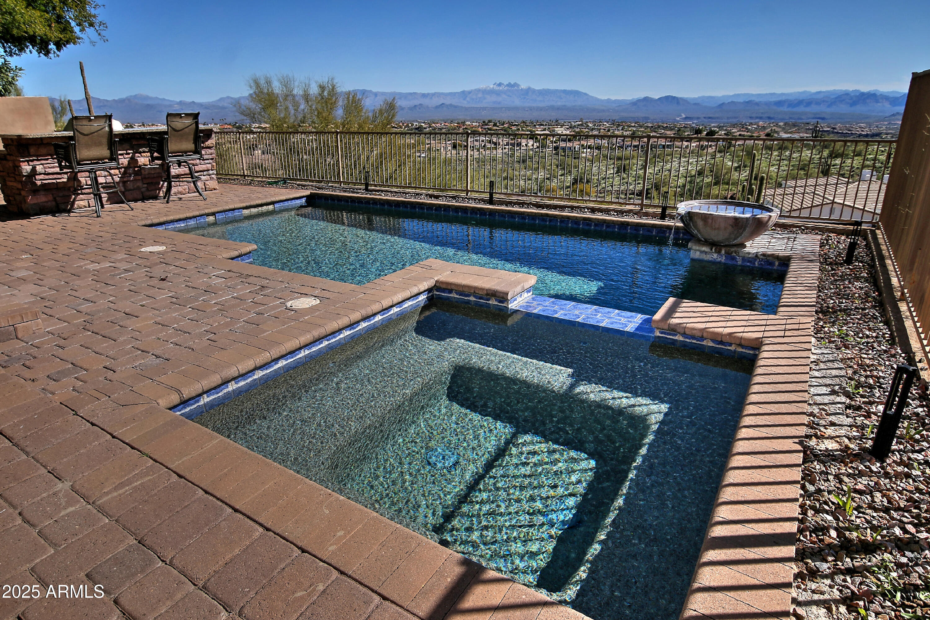 10841 N MOUNTAIN VISTA Mountain