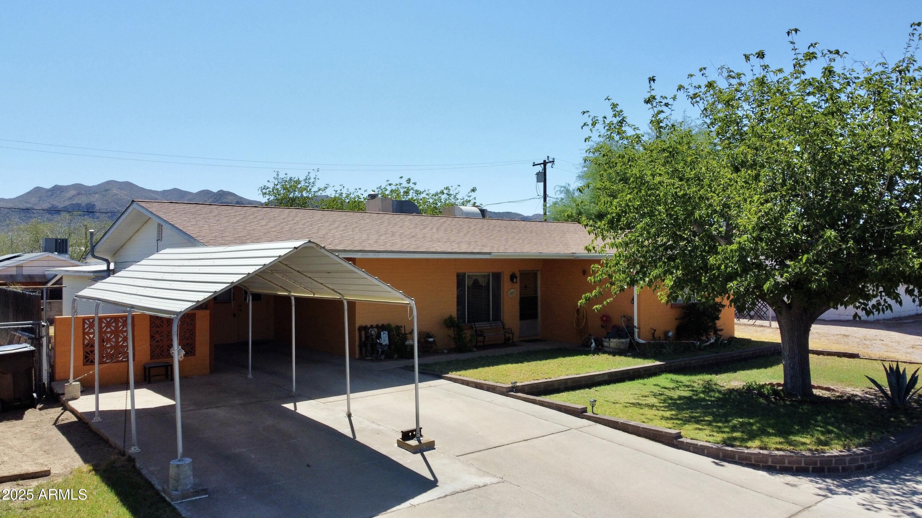 407 W IVANHOE Road