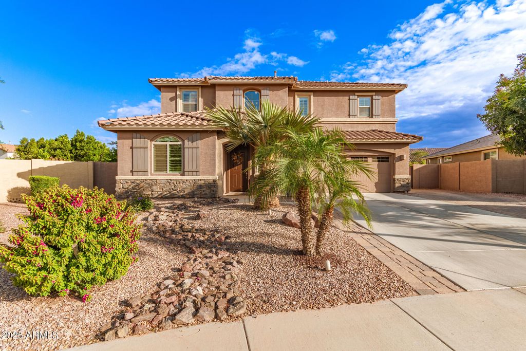 Photo of 1179 E Regent Drive, Gilbert, AZ 85298 (MLS # 6974147)