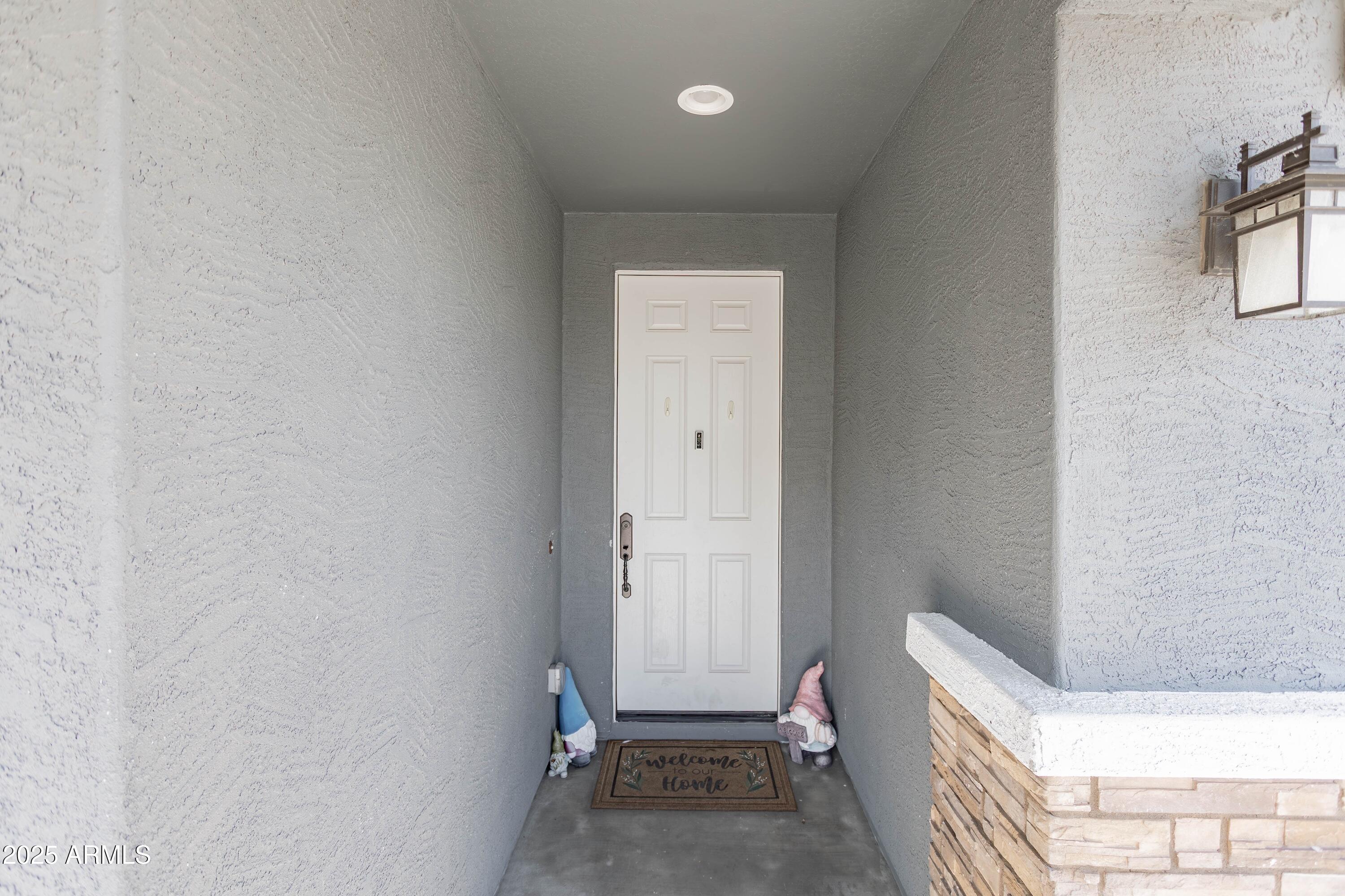 529 S 199TH Drive