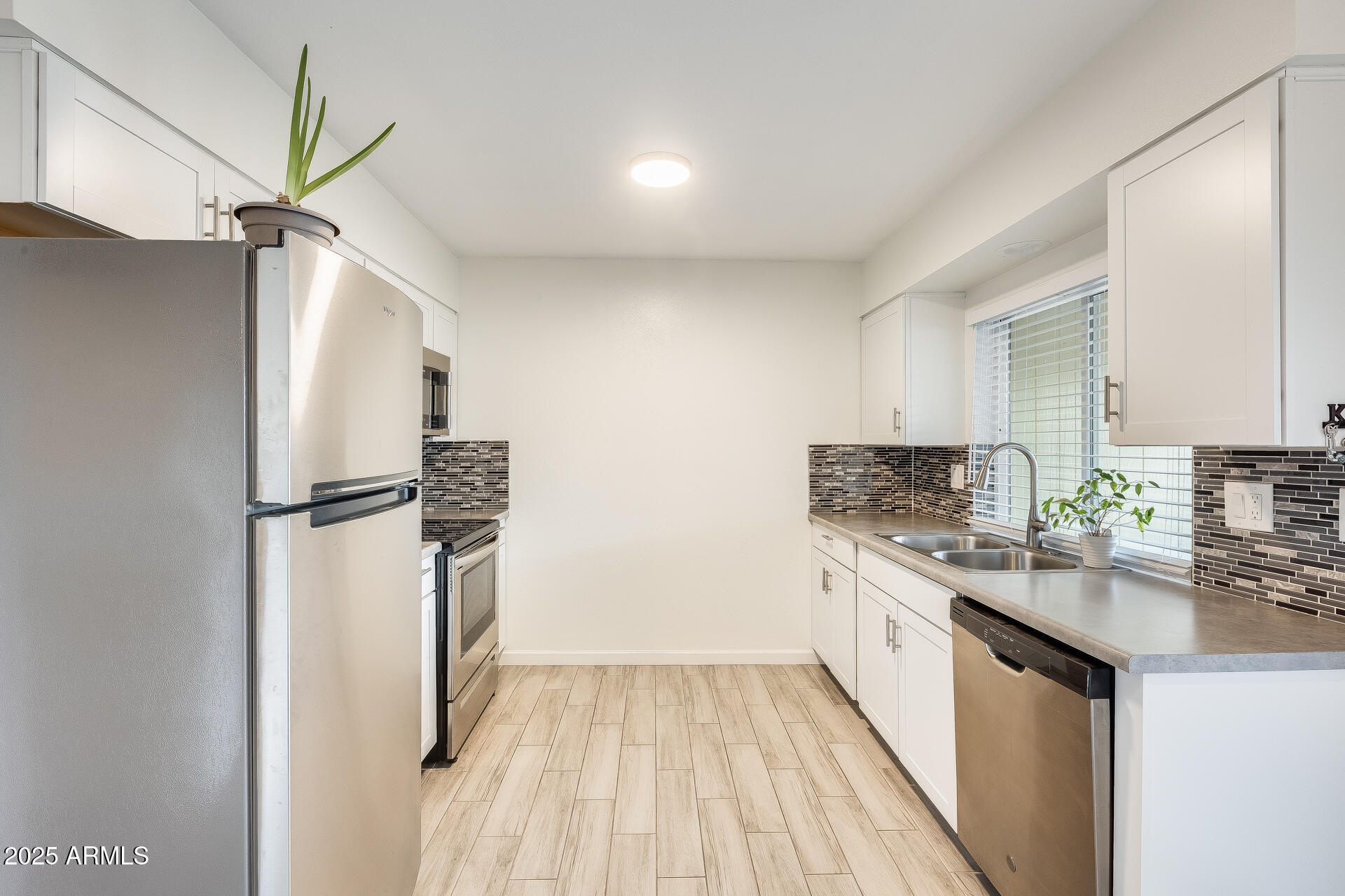 10909 W SANTA FE Drive