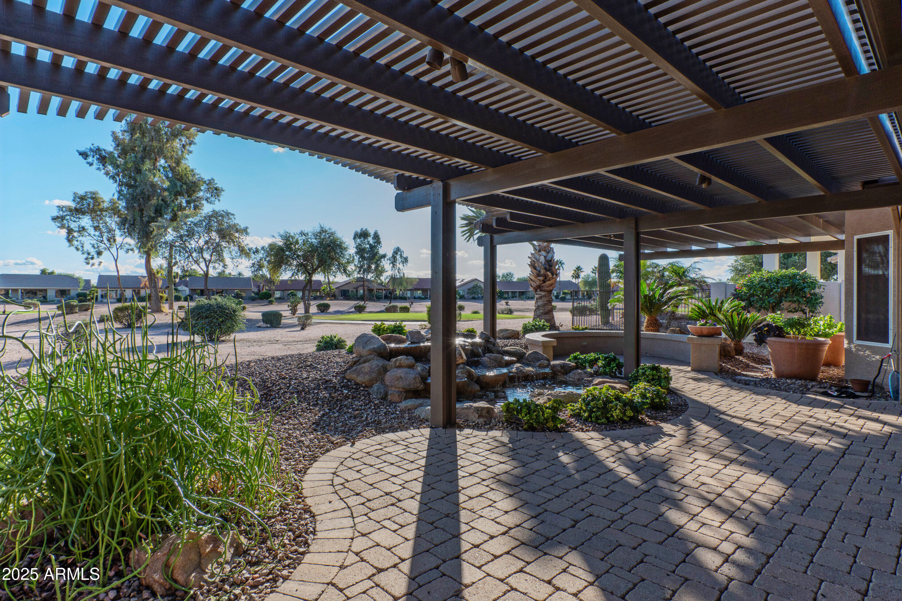 15743 W EDGEMONT Avenue