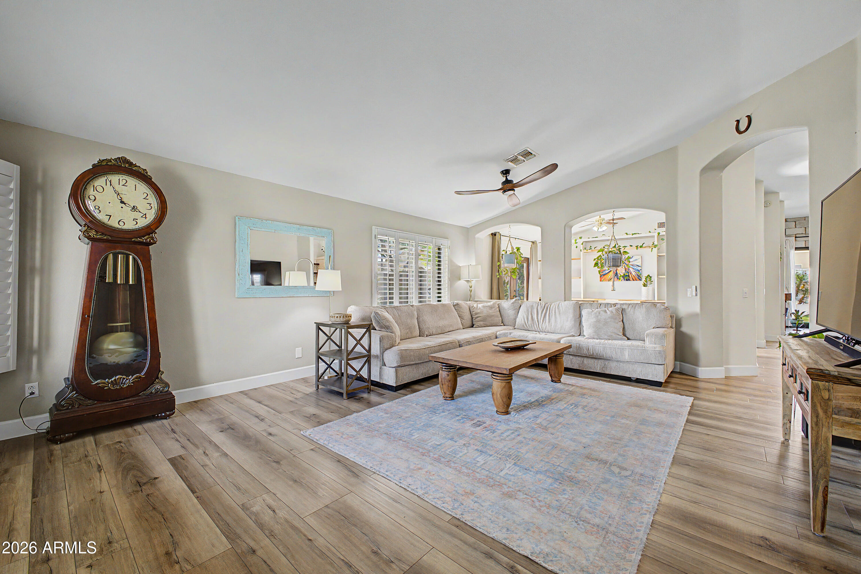 8246 W ROSE GARDEN Lane