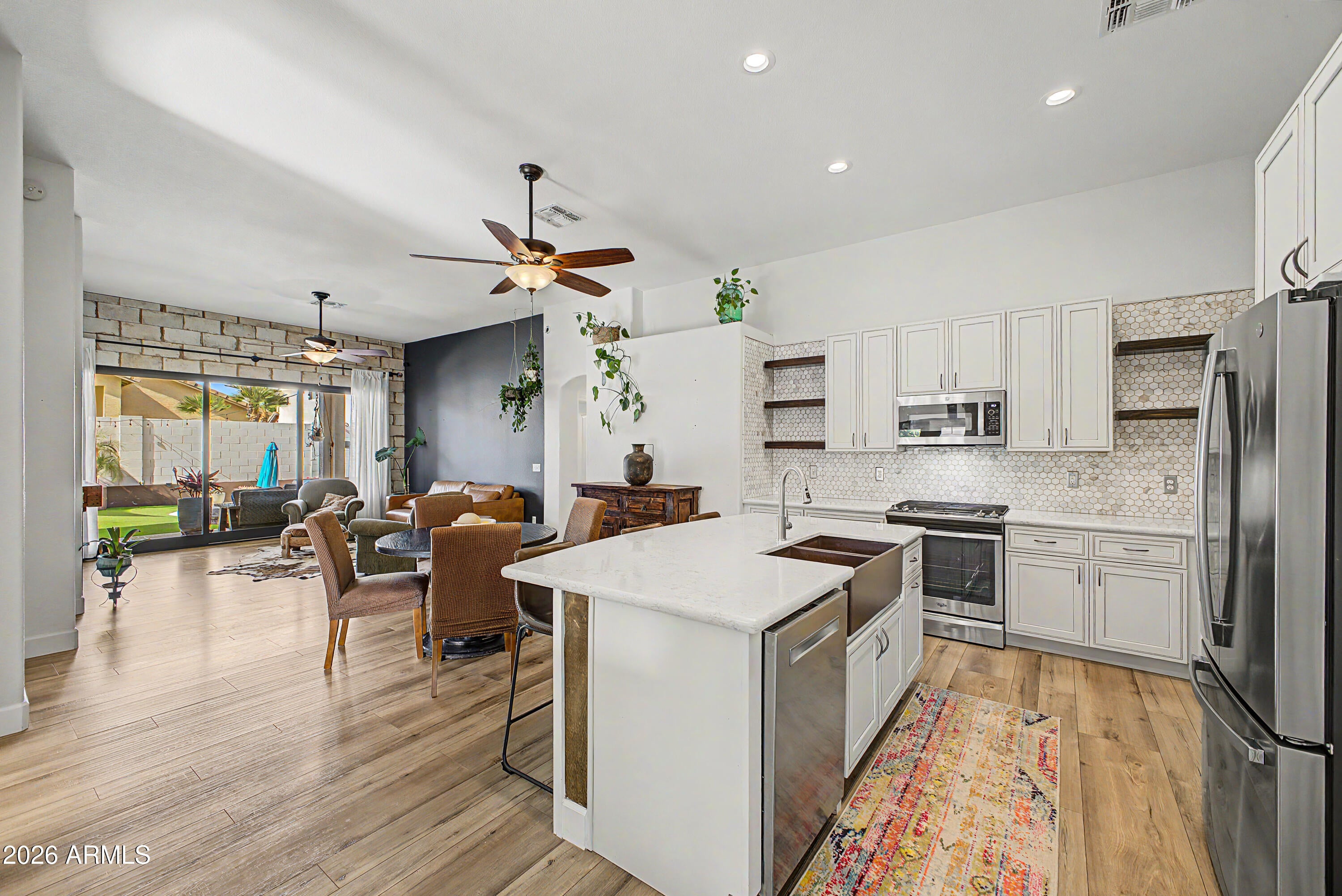 8246 W ROSE GARDEN Lane