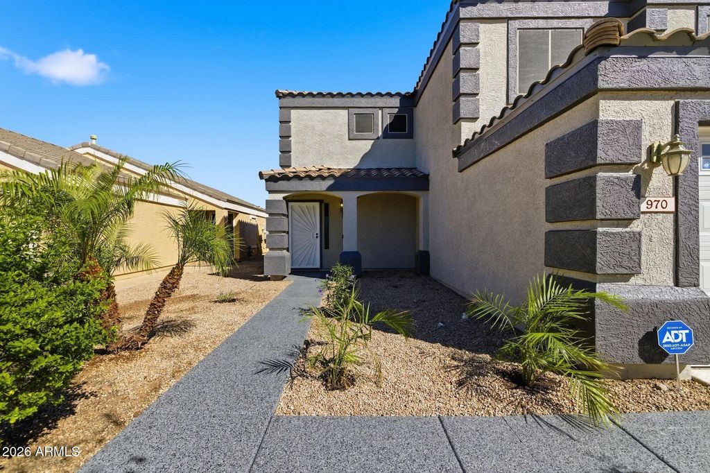 Photo of 970 E Christopher Street, San Tan Valley, AZ 85140 (MLS # 7001067)