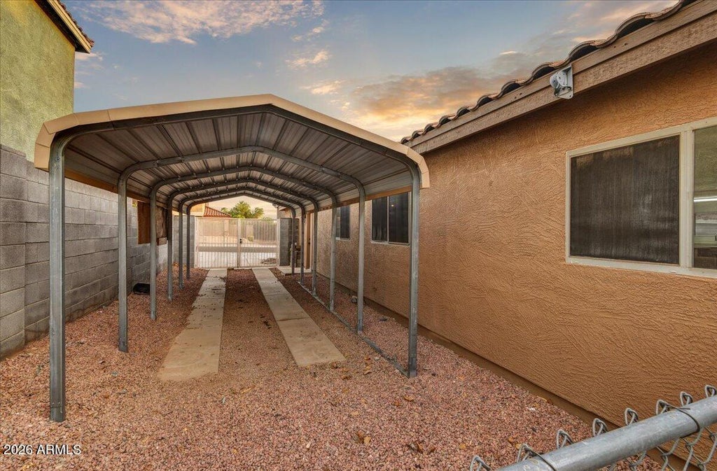 Photo of 10524 W Country Club Trail, Peoria, AZ 85383 (MLS # 7055670)