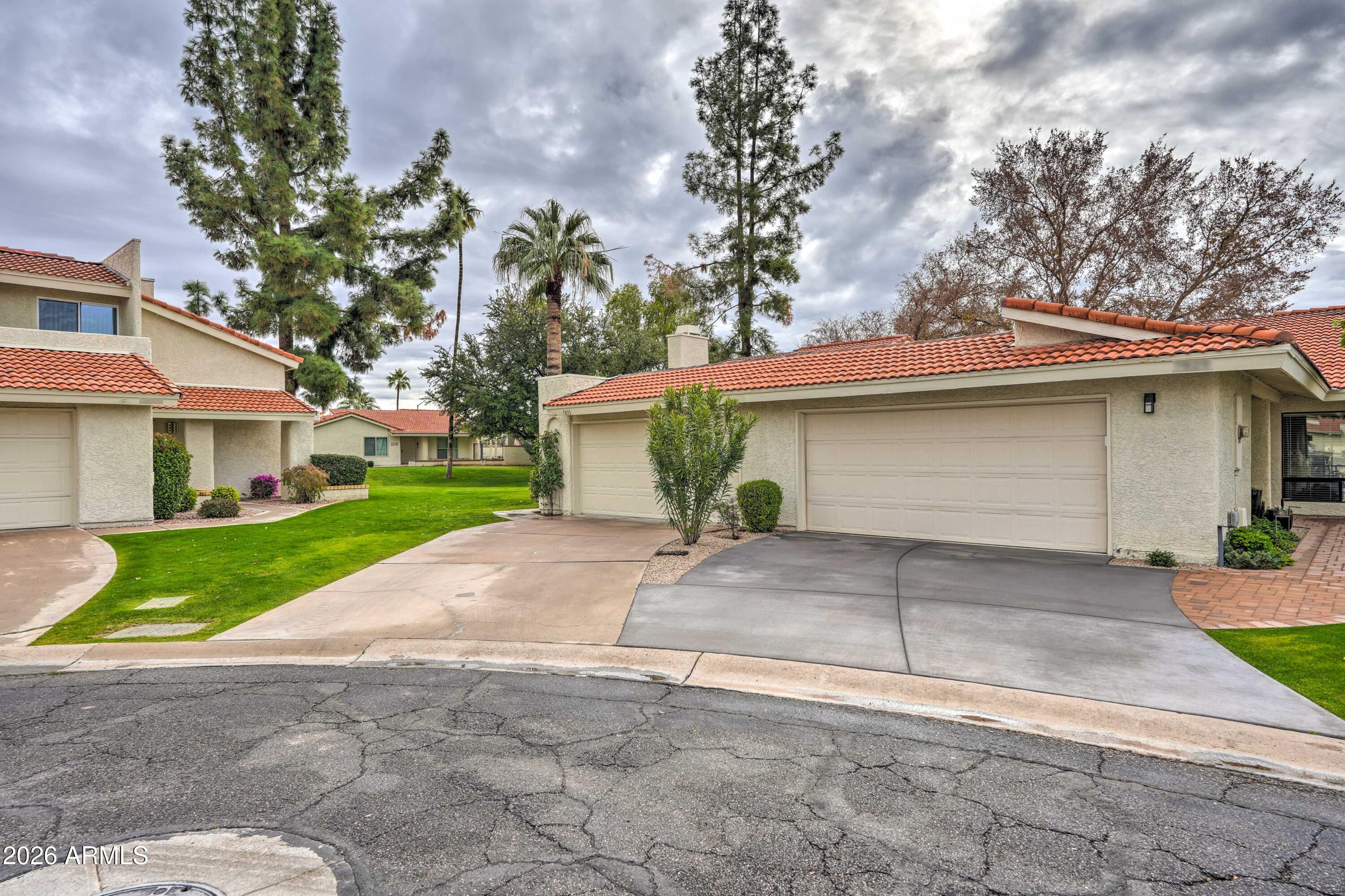 7833 E FOXMORE Lane