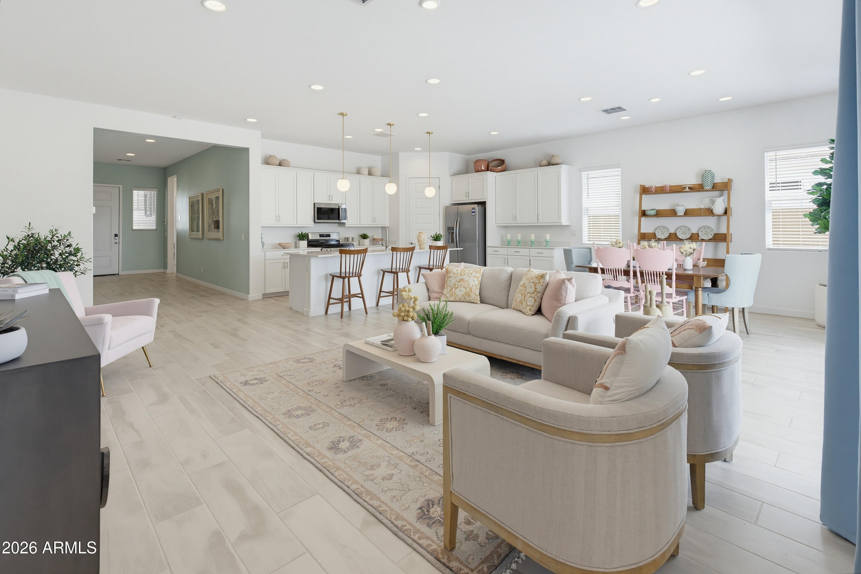 15039 W DESERT HOLLOW Drive
