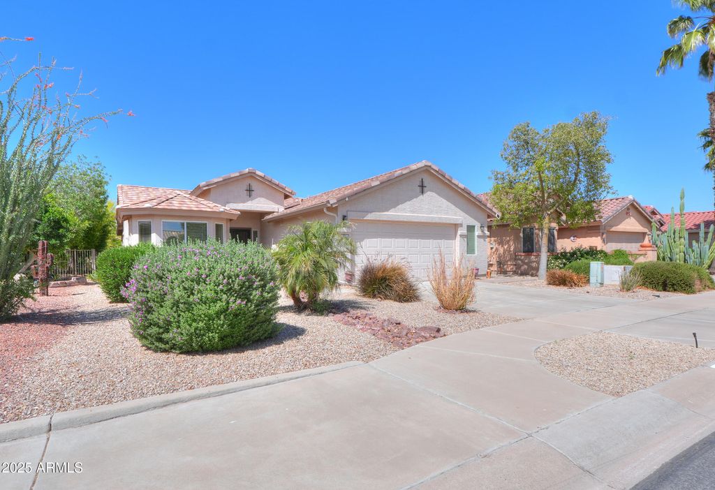 Photo of 67 N Montoro Lane, Casa Grande, AZ 85194 (MLS # 6855323)
