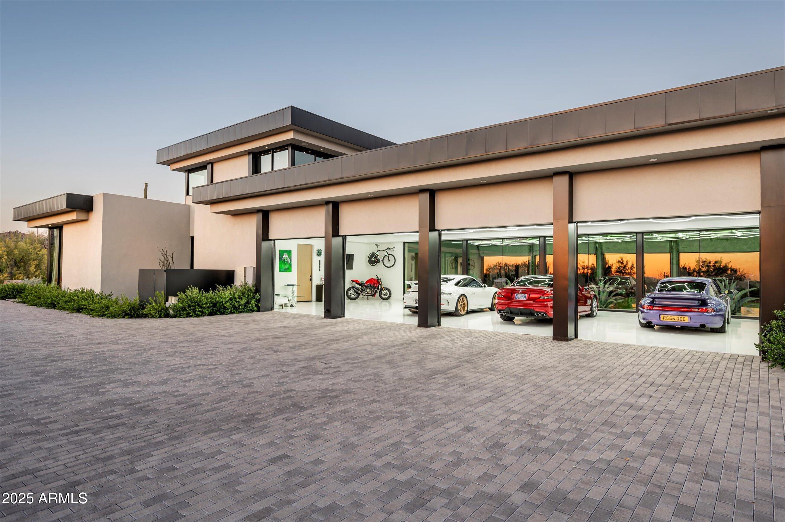 Scottsdale, Arizona 85255, United States, 4 Bedrooms Bedrooms, ,5 BathroomsBathrooms,Residential,Active,137461