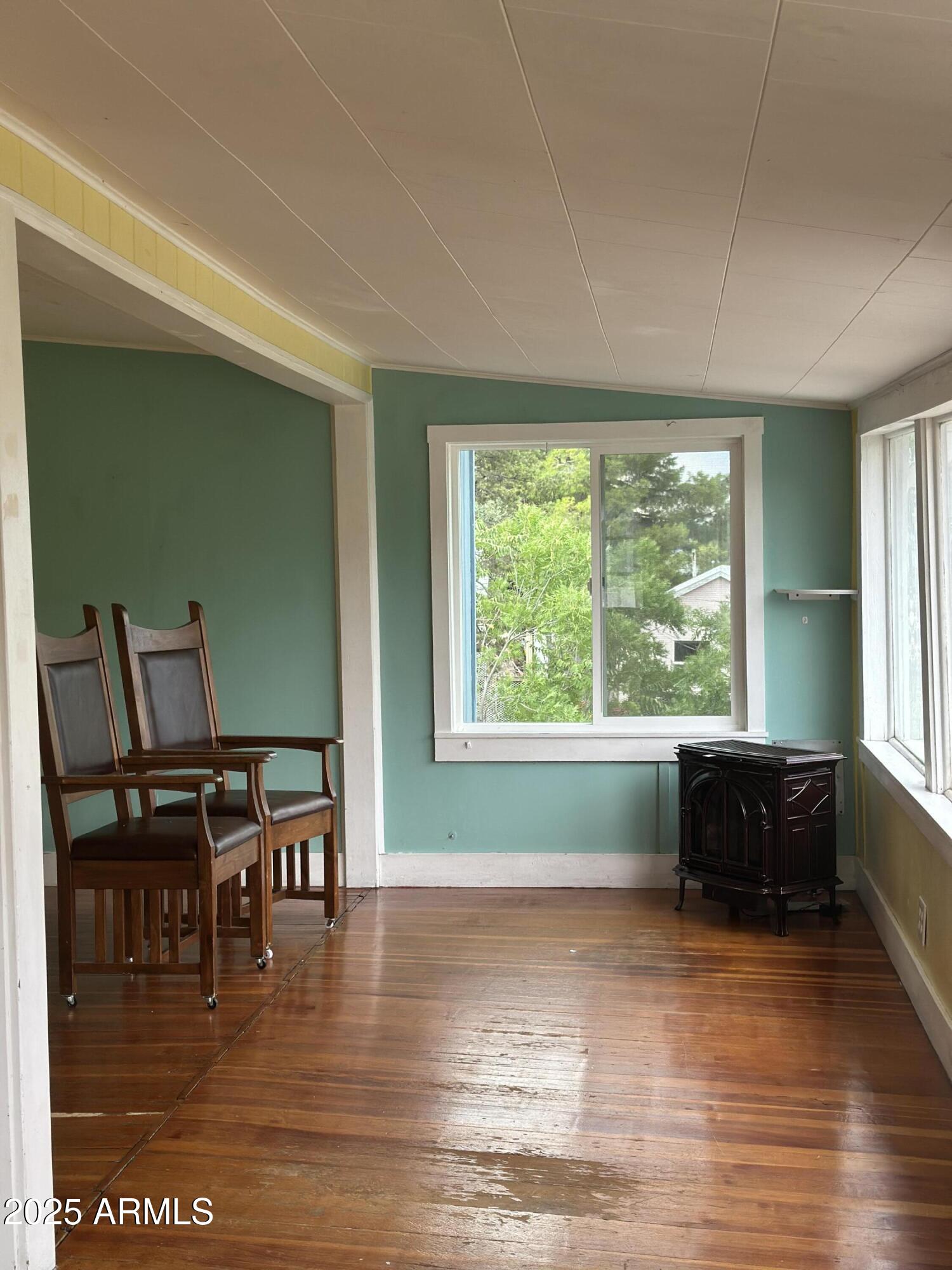 645 Holly Ave. --