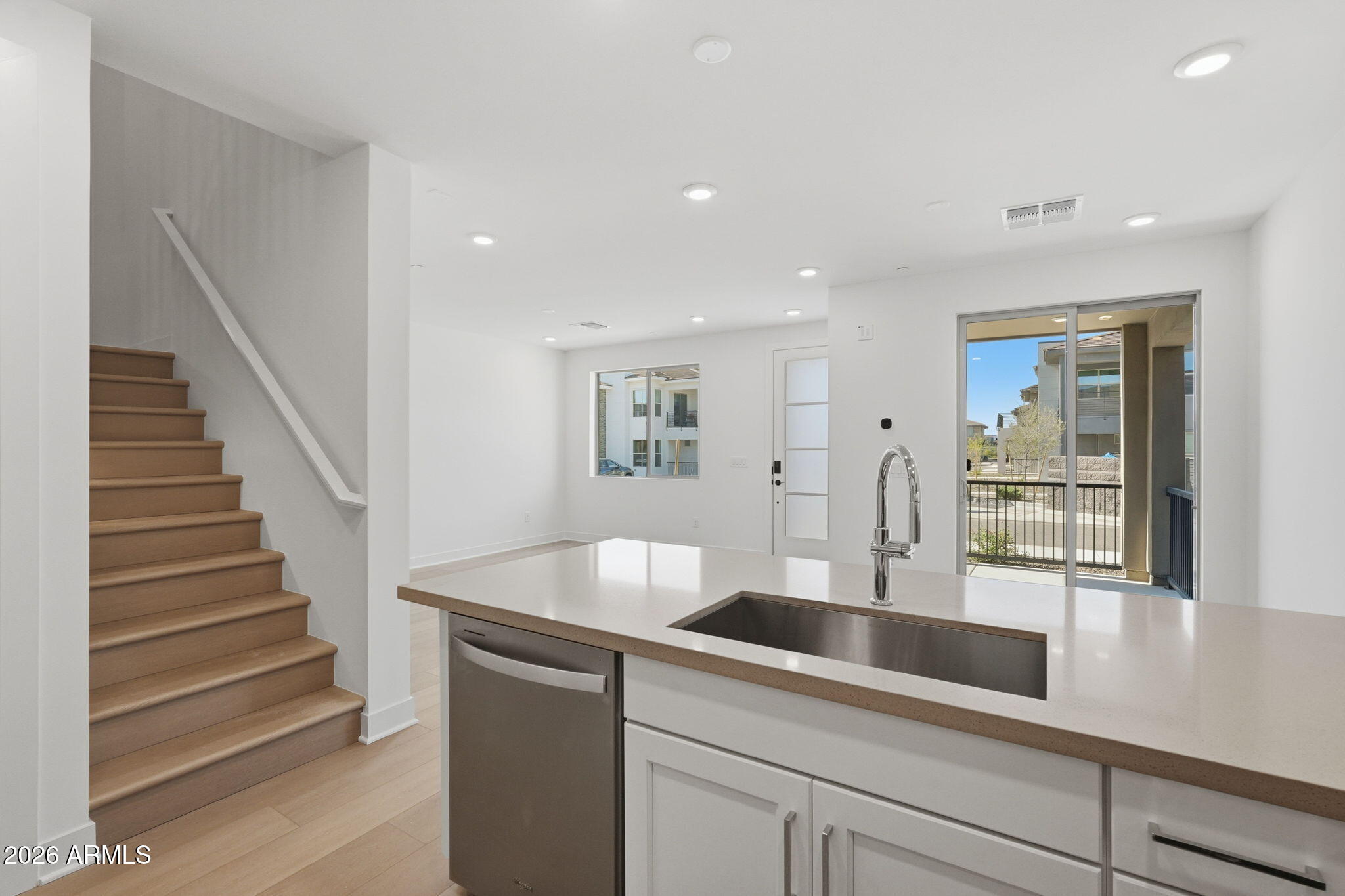 2121 W Sonoran Desert Drive 125