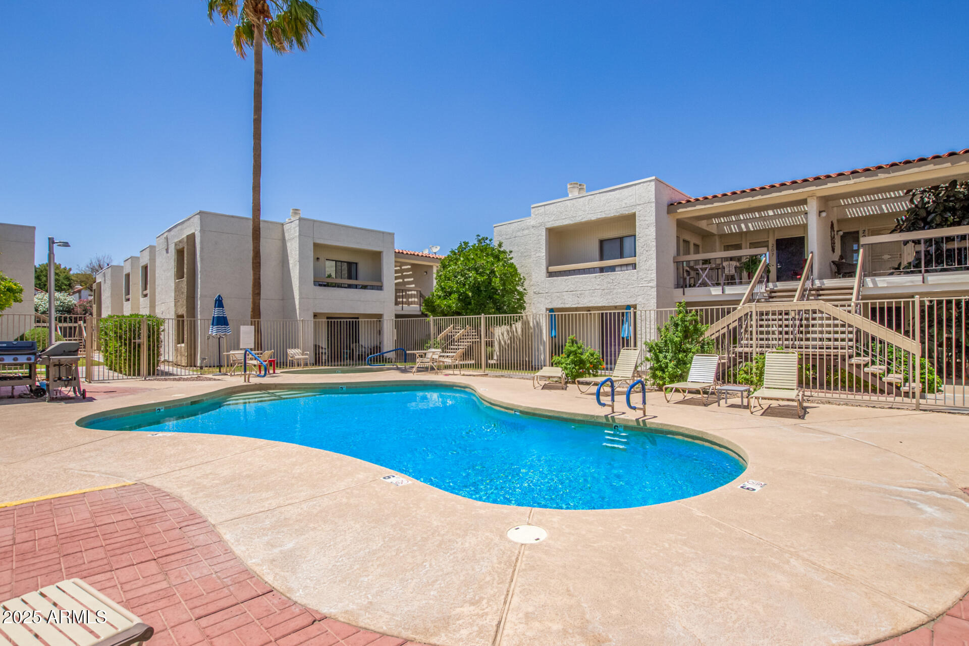 QUAIL POINT CLUB AND TOWNHOMES - Residential