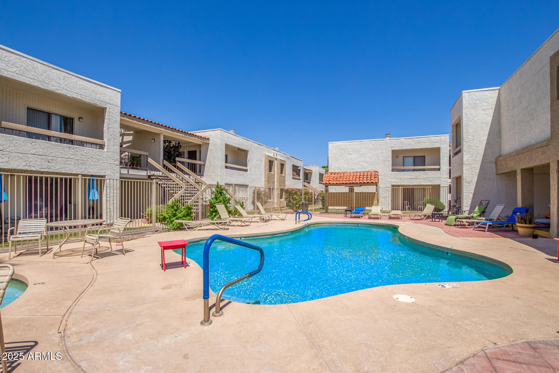 QUAIL POINT CLUB AND TOWNHOMES - Residential