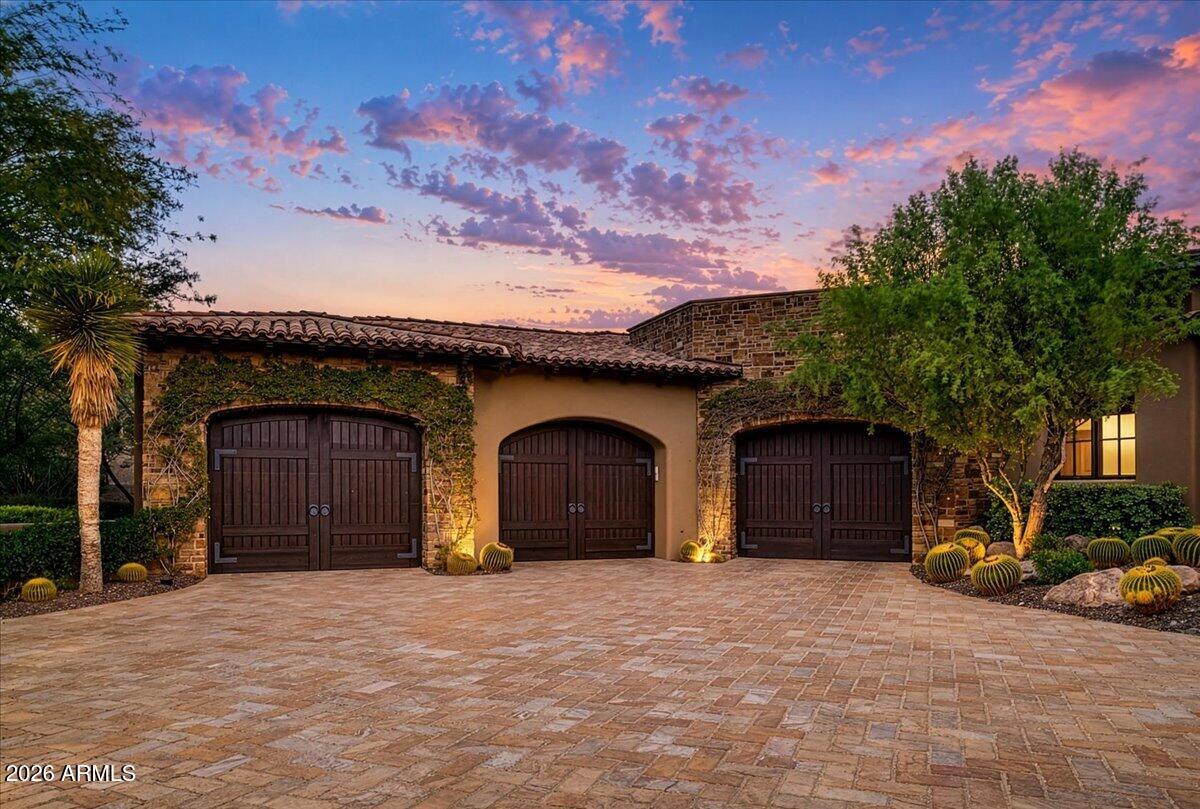 9771 E FALLING STAR Drive