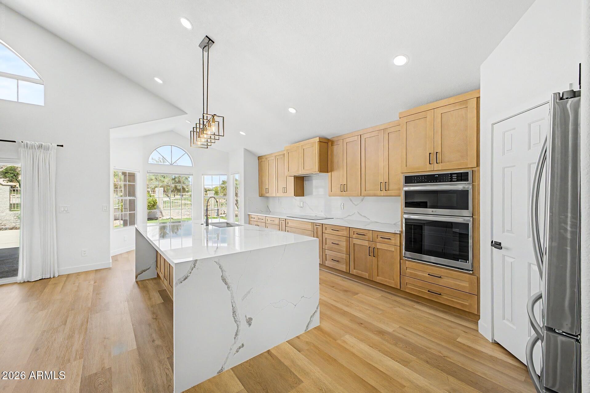 Properties 4 1426 E AMBERWOOD Drive