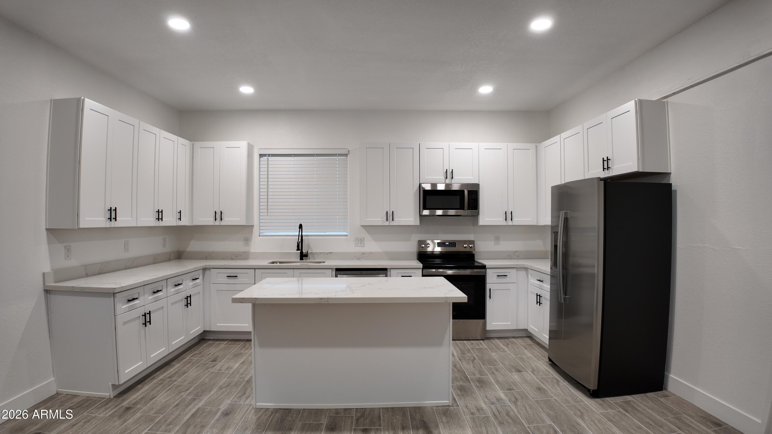 1109 W BROADWAY Road B