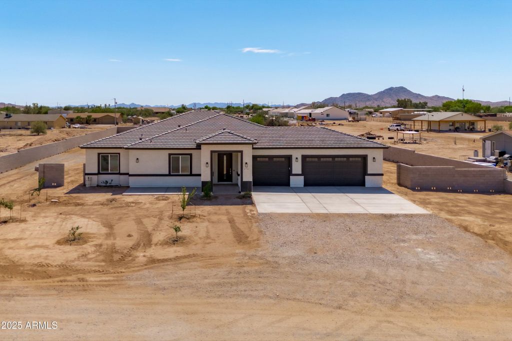 Photo of 20765 W Cheyenne Road, Buckeye, AZ 85326 (MLS # 6924006)
