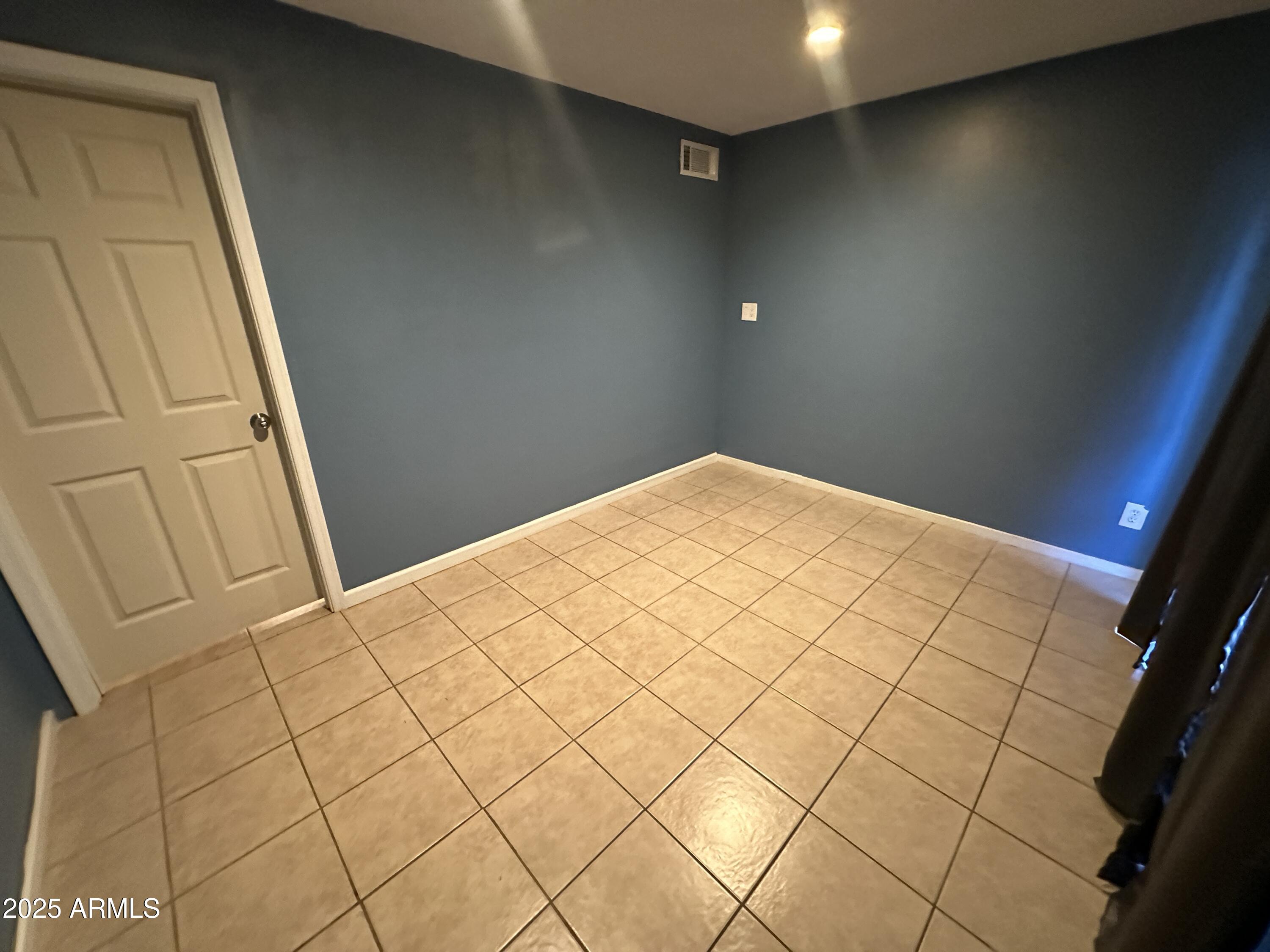 1701 W TUCKEY Lane 126