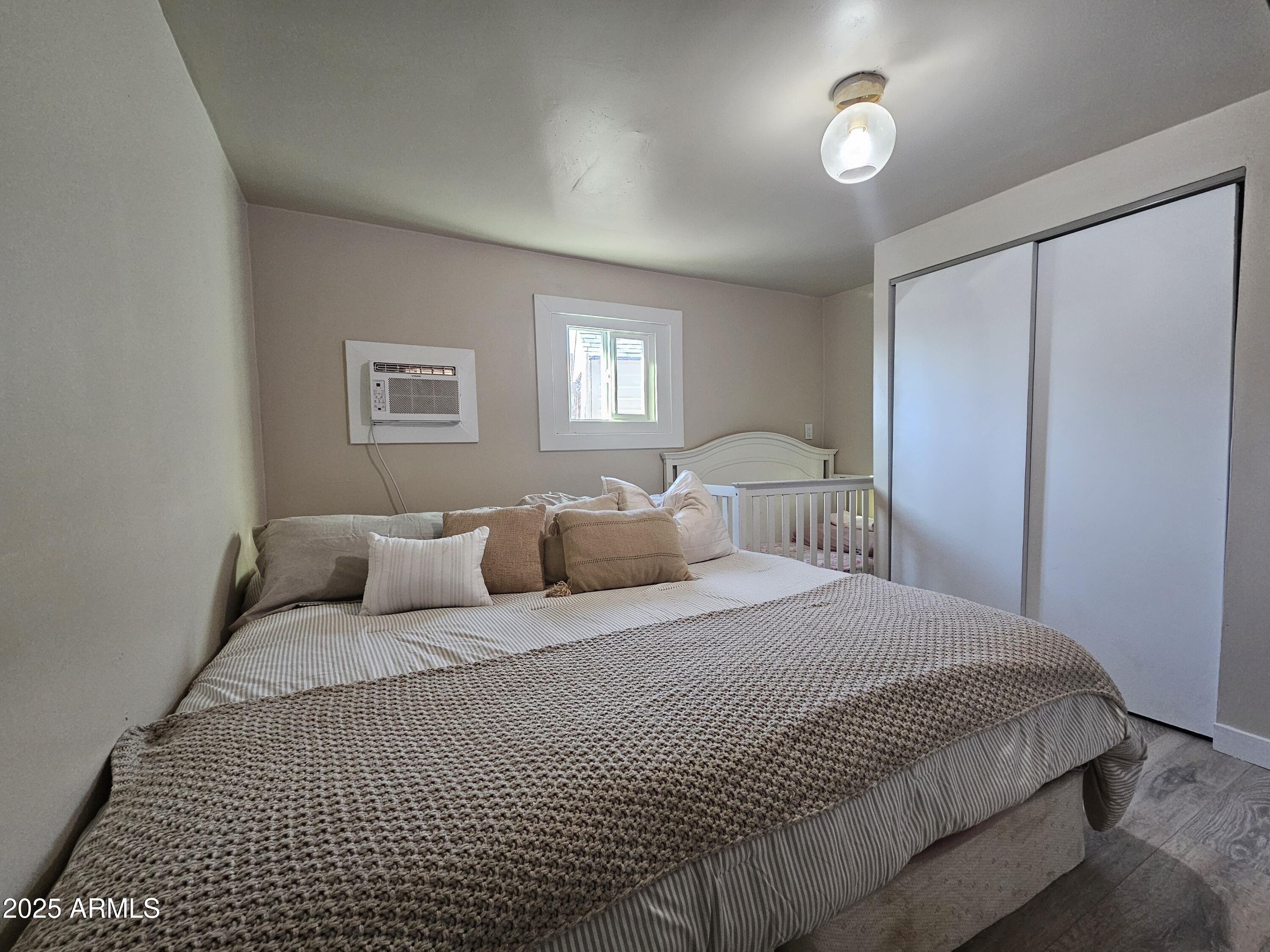 S18 T1N R8E - Residential