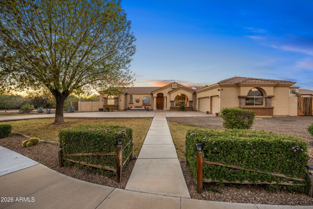 Photo of 22264 S 203rd Street, Queen Creek, AZ 85142 (MLS # 6994140)