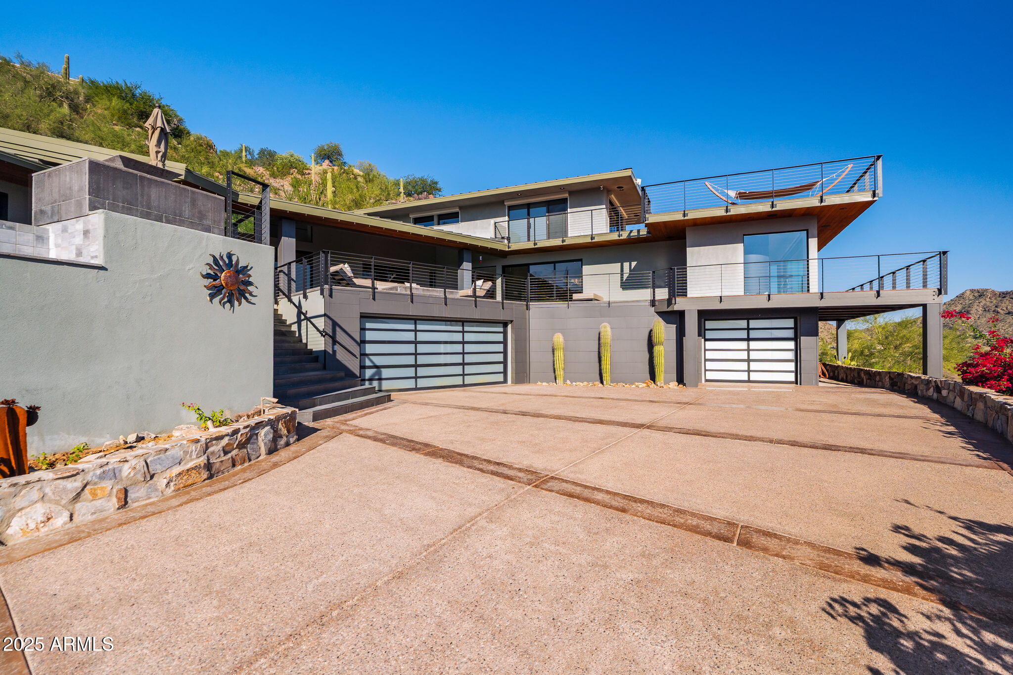 7517 N MOONLIGHT Way