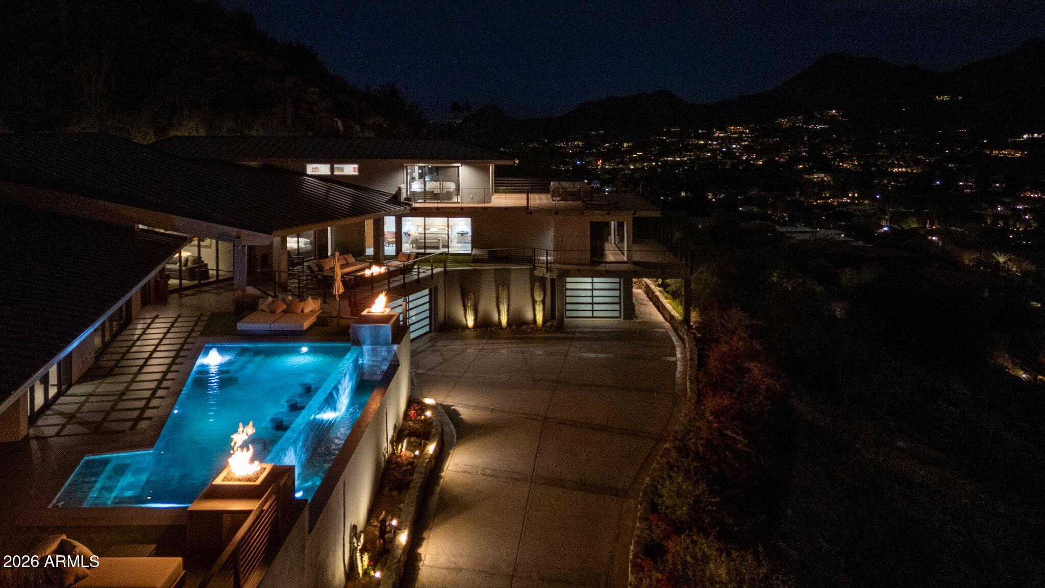 7517 N MOONLIGHT Way