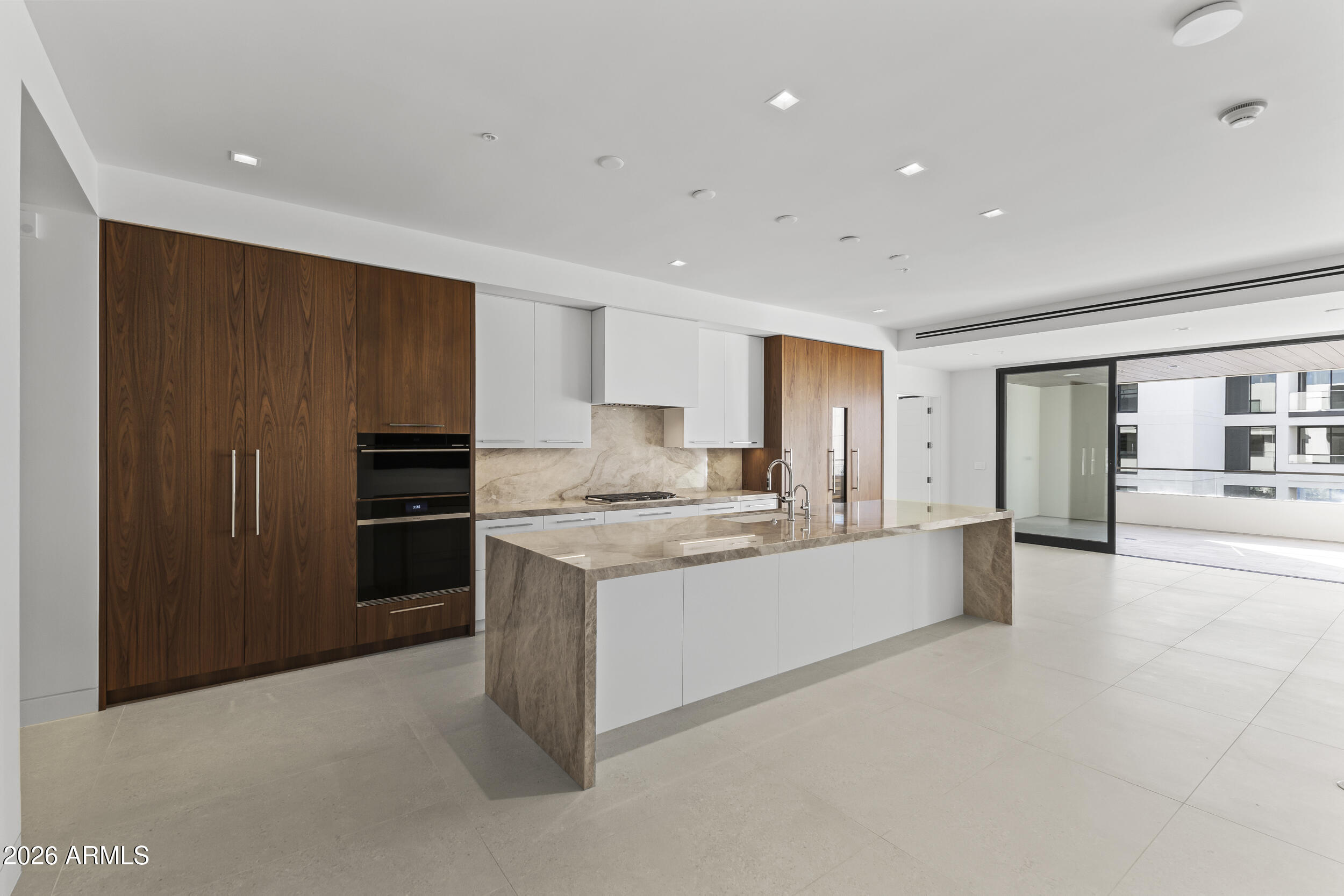 6587 N PALMERAIE Boulevard 2021