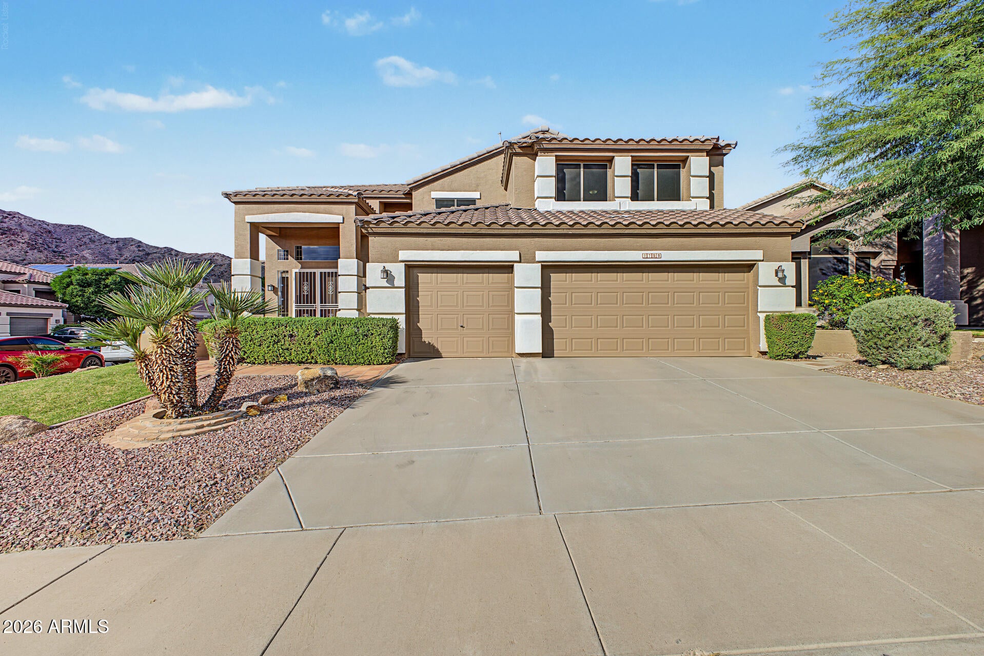 1758 W CATHEDRAL ROCK Drive