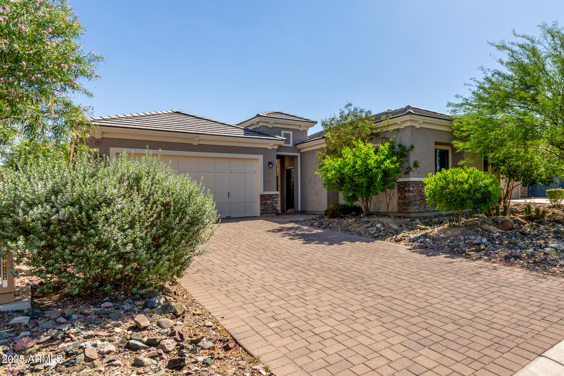 16373 W BEAUTIFUL Lane