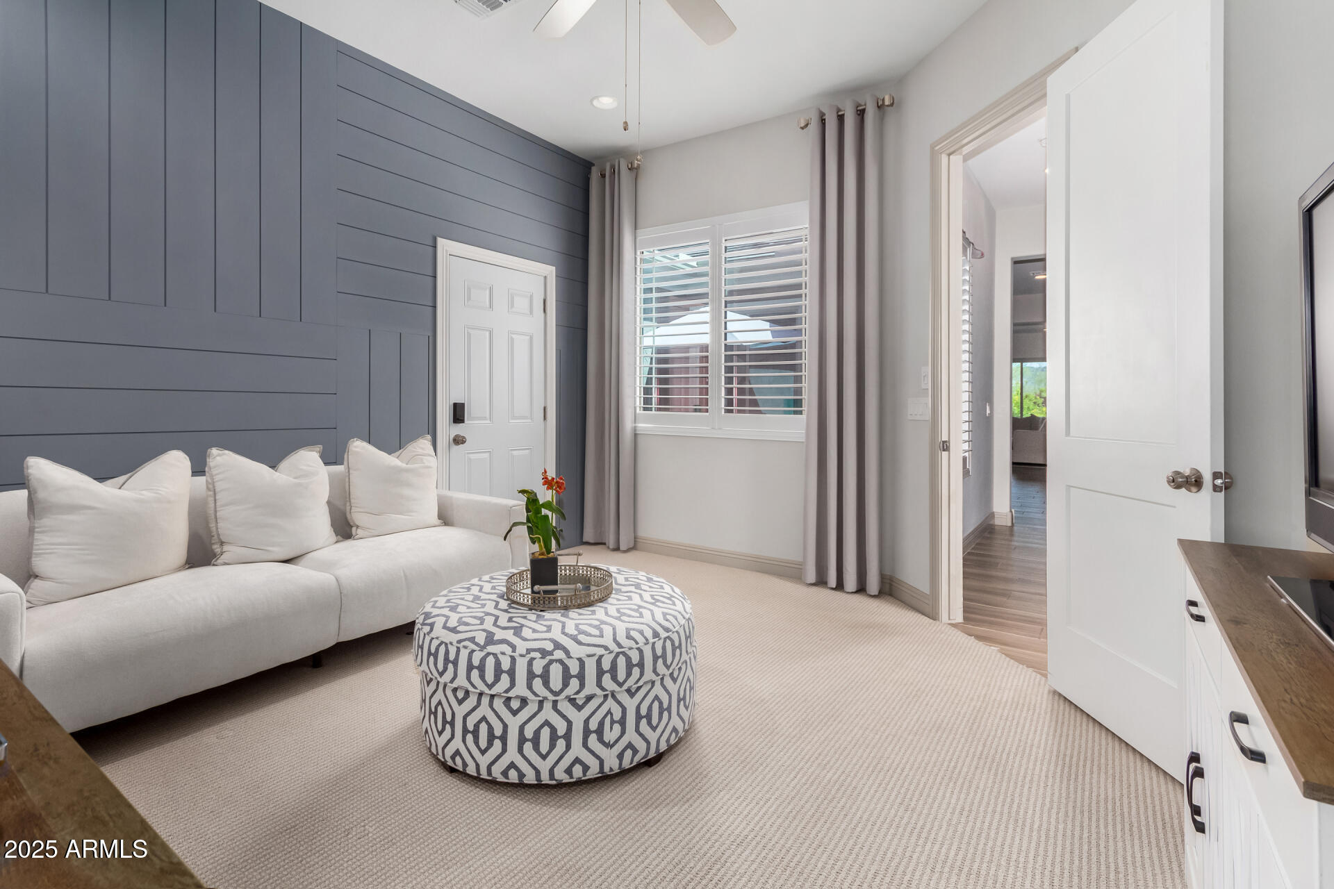16373 W BEAUTIFUL Lane