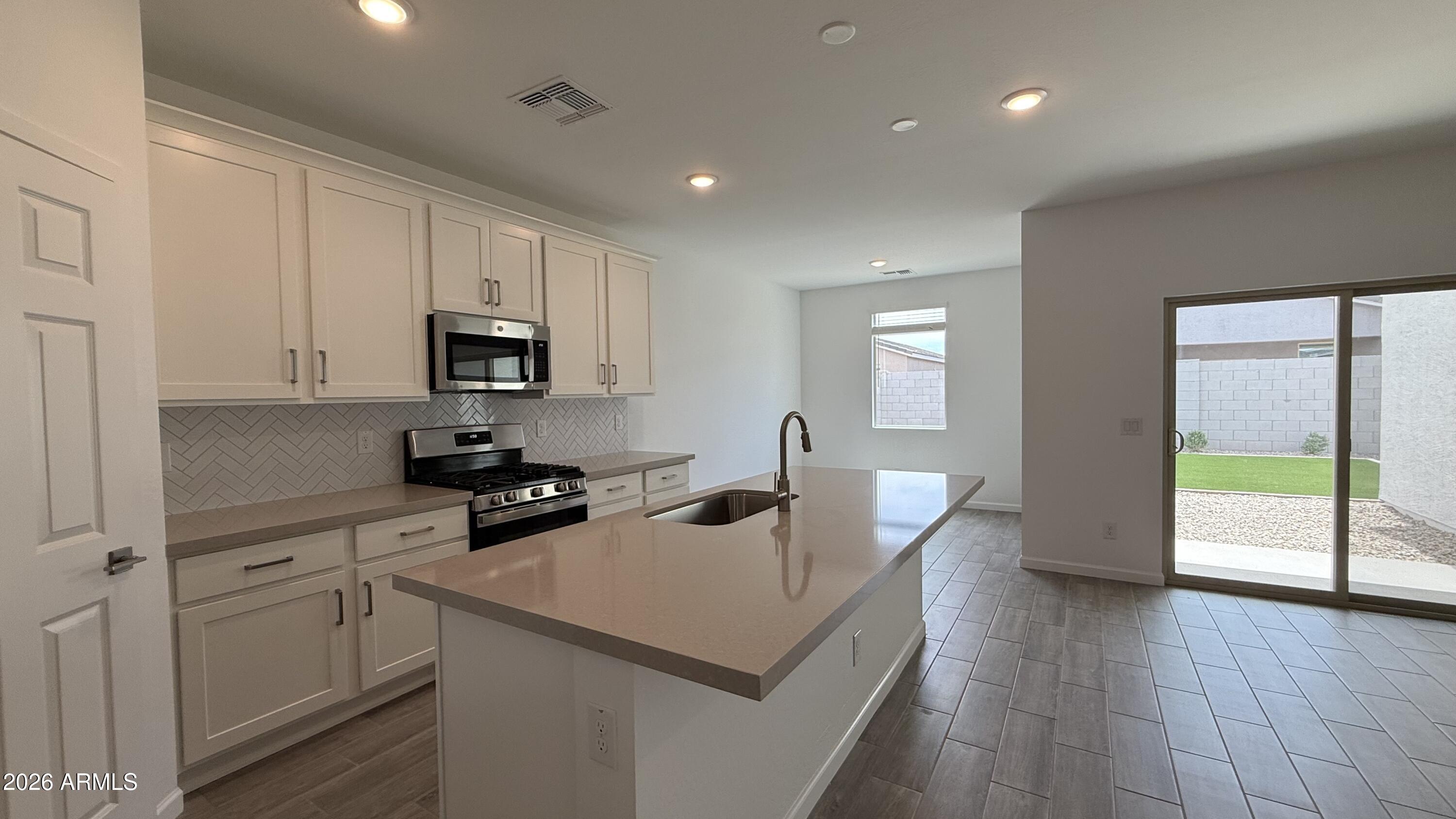 47637 W MOELLER Road