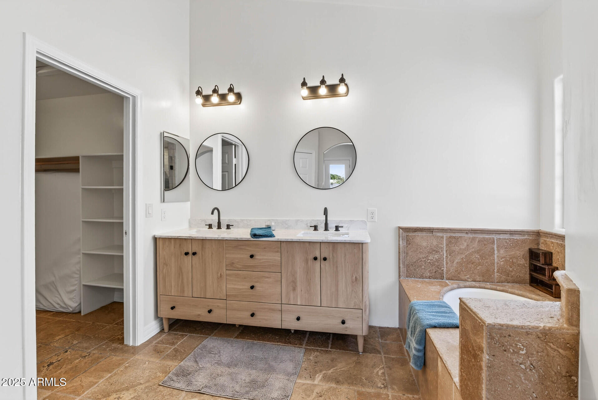 Avondale, Arizona 85392, United States, 3 Bedrooms Bedrooms, ,2 BathroomsBathrooms,Residential,Active,217937