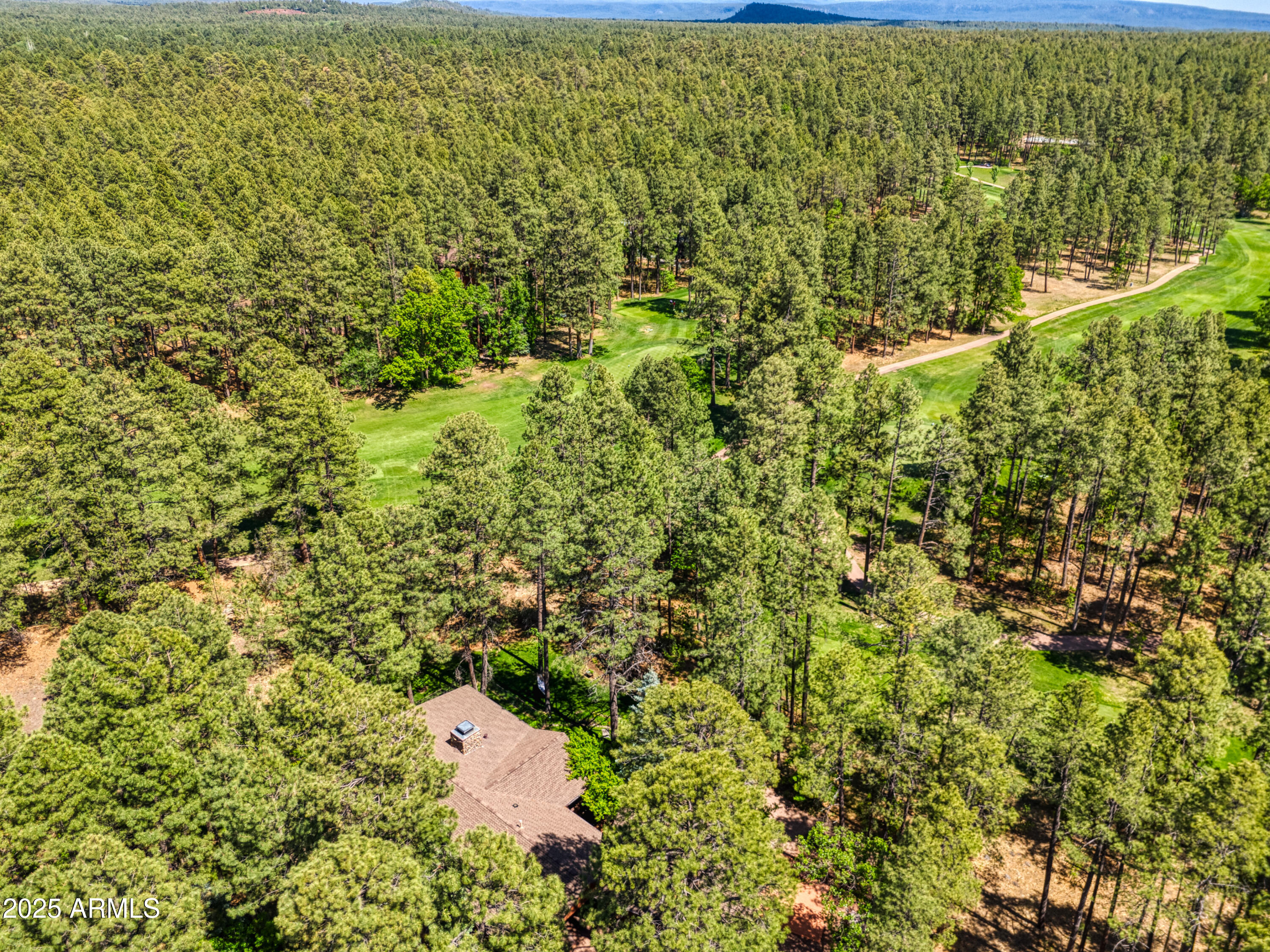 3437 RED ROBIN Road