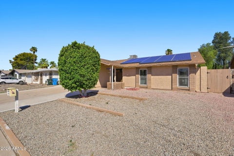 Photo of 10340 W Hazelwood Avenue, Phoenix, AZ 85037 (MLS # 7076287)