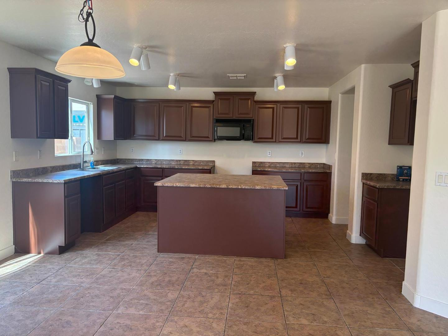 28087 N Limestone Lane