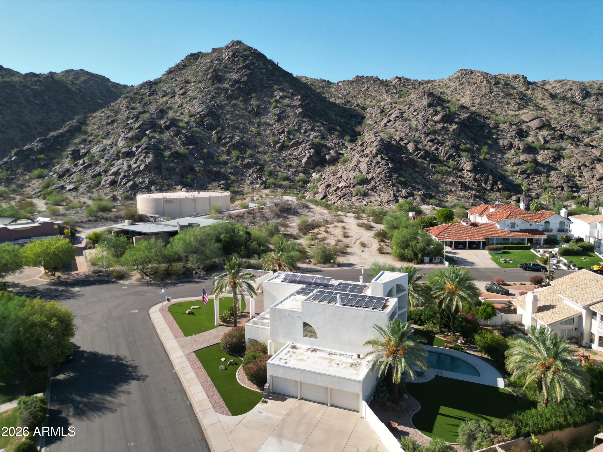 3307 E KACHINA Drive