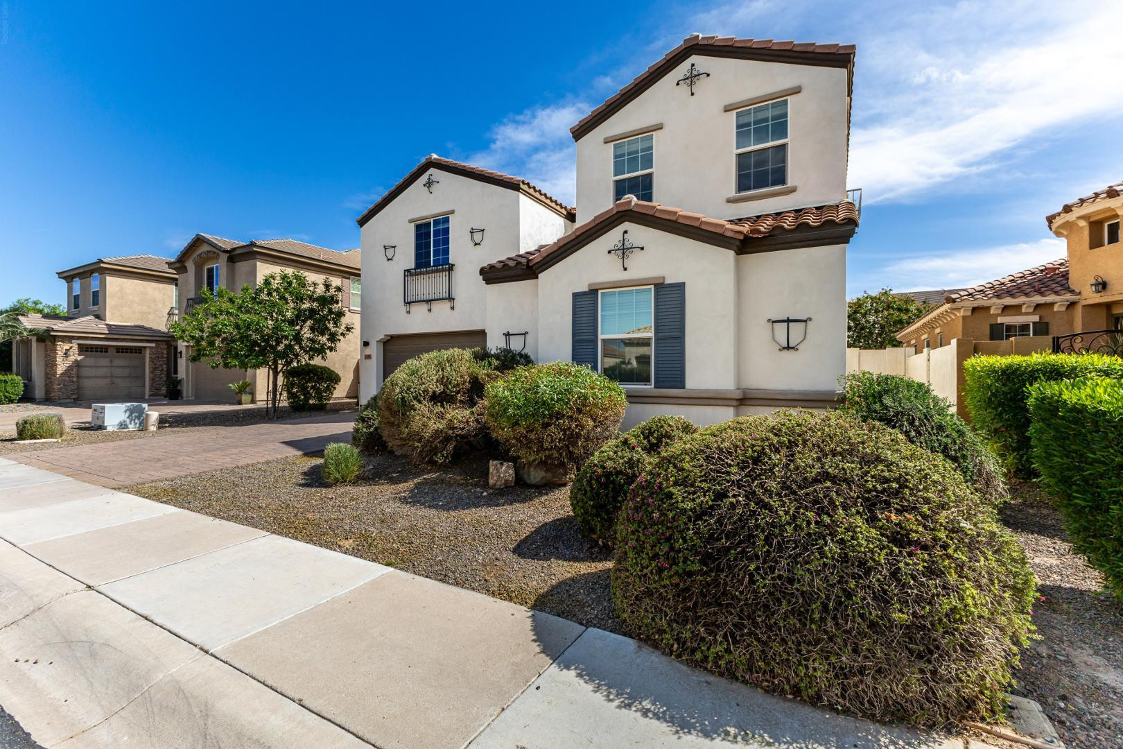 4307 E Yellowstone Place