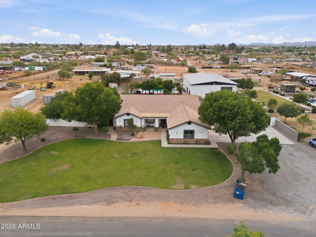 Photo of 1251 E Loveland Lane, San Tan Valley, AZ 85140 (MLS # 7025252)