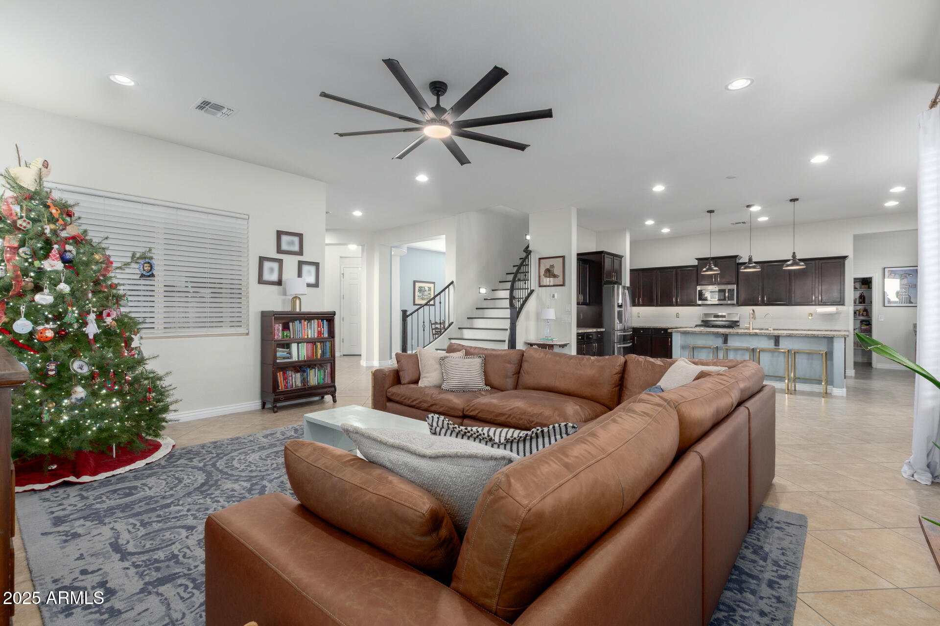 20252 E QUINTERO Road