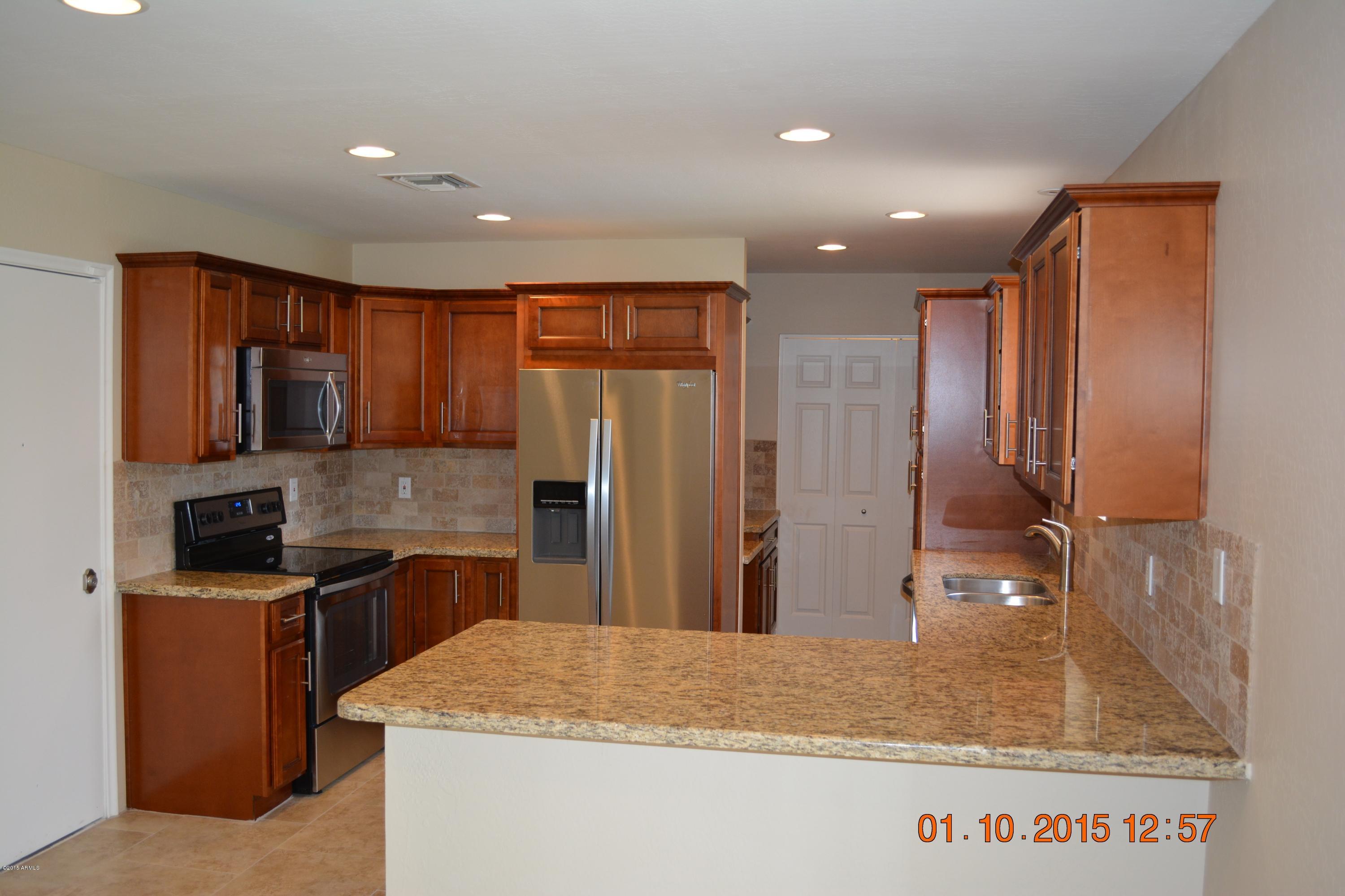 Photo 1 of 23 — 10032 N 42ND Drive, Phoenix, AZ 85051