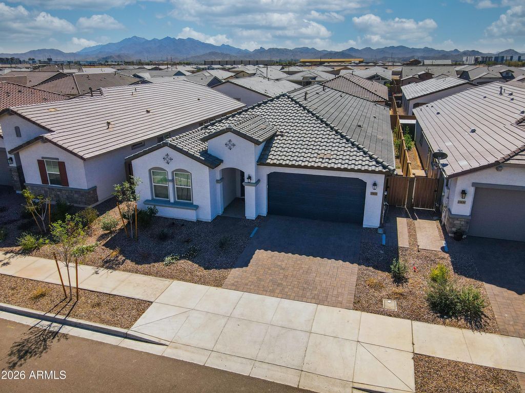 Photo of 15833 W Kendall Street, Goodyear, AZ 85338 (MLS # 7003892)