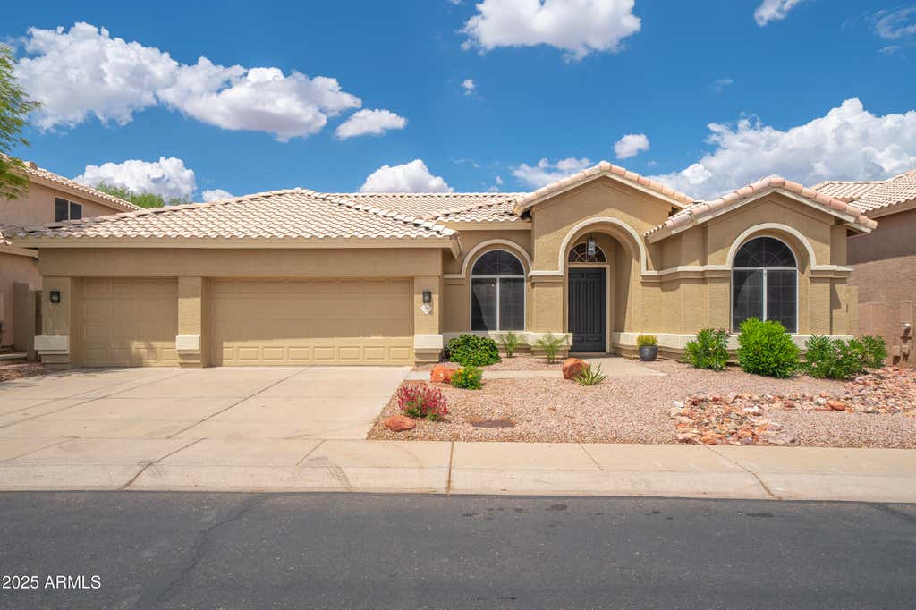 Photo of 6388 W Donald Drive, Glendale, AZ 85310 (MLS # 7044376)
