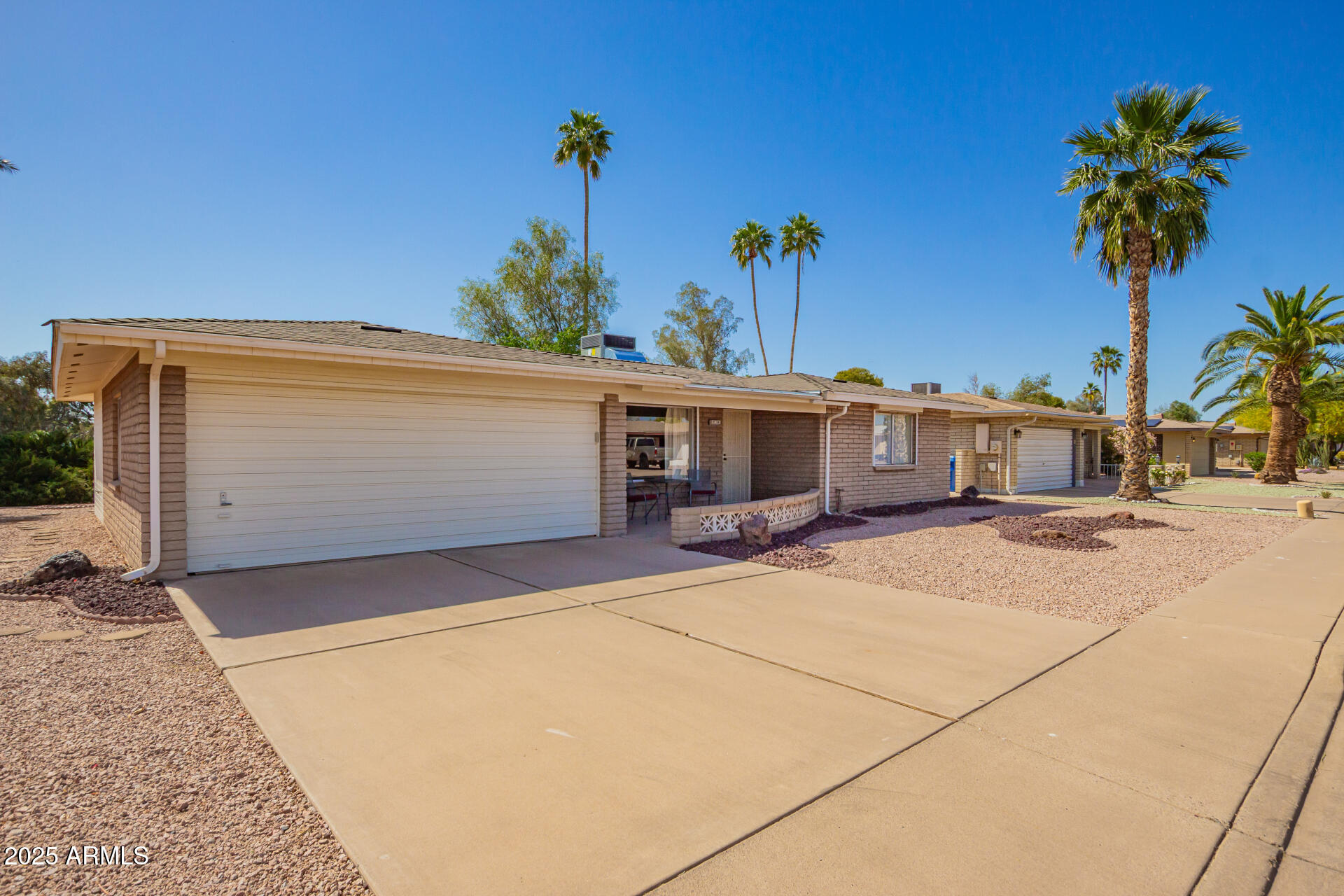 720 S ROSEMONT --