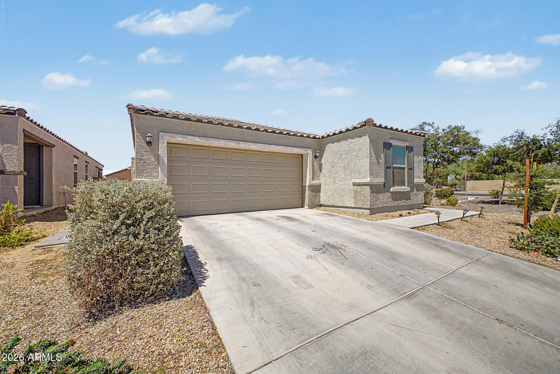 714 E MOUNTAIN VIEW Drive