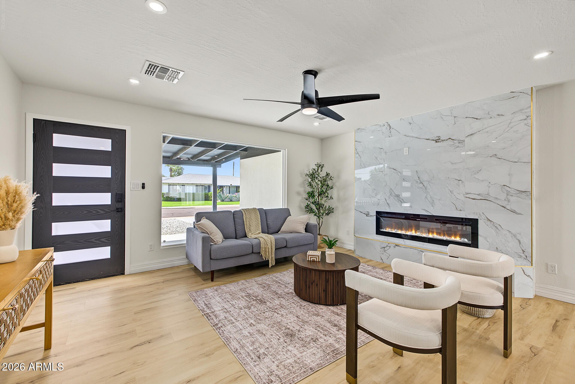 8226 E GRANADA Road