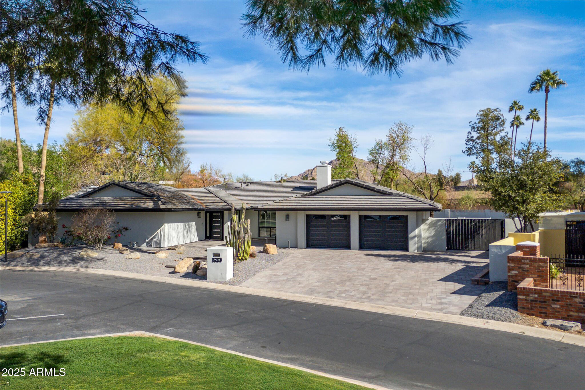 5919 N 45TH Street